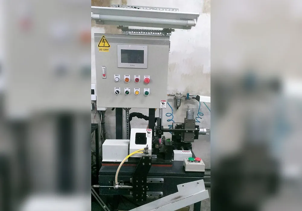 臥式自動焊接機