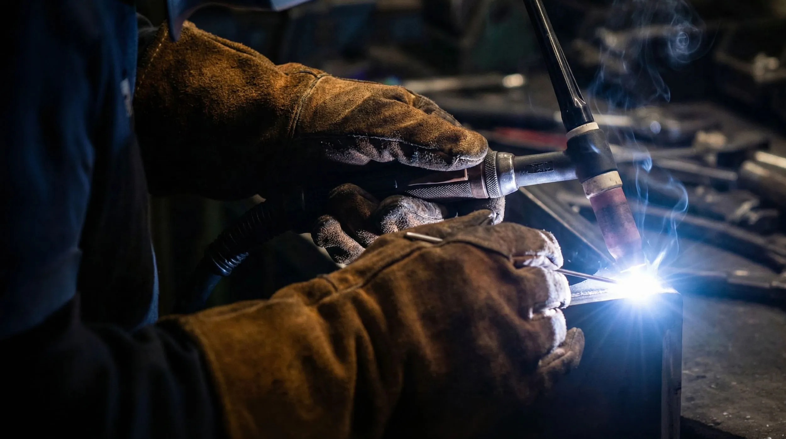 營業項目 Background